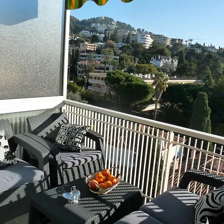 Beausejour Apartment *